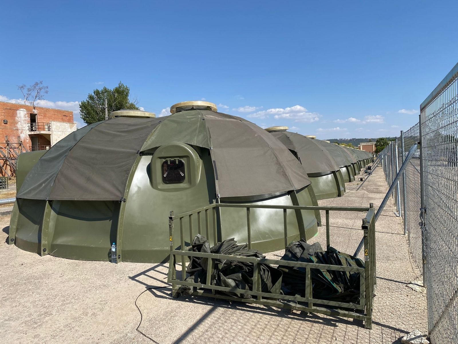 Módulos de estancia temporal en la base de Torrejón de Ardoz para acoger a las personas evacuadas de Afganistán
