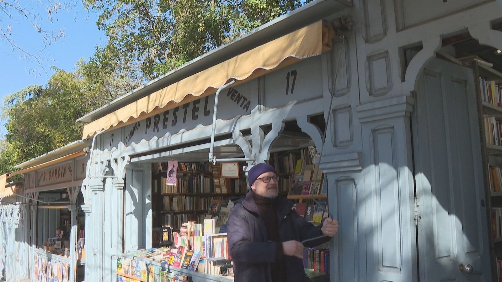 Los libreros de la Cuesta de Moyano recibirán la medalla de la ciudad de Madrid en 2025