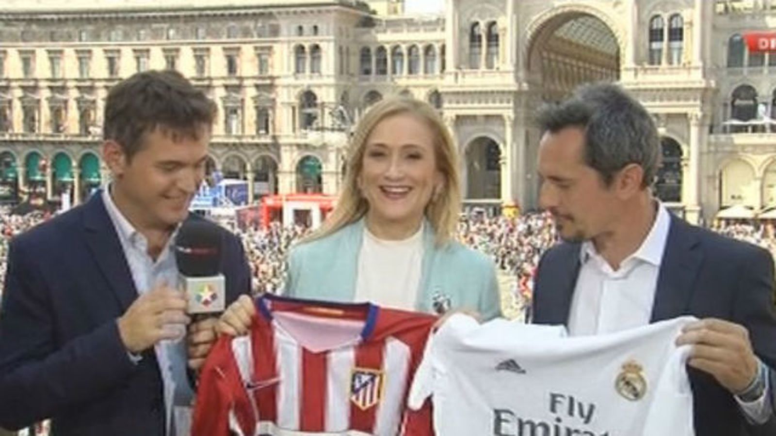 Cifuentes comparte con los aficionados la alegría por esta Final madrileña de la Champions
