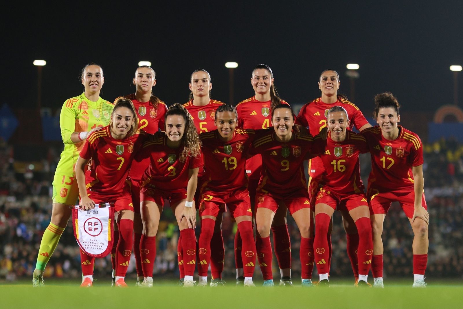 Selección española femenina de fútbol