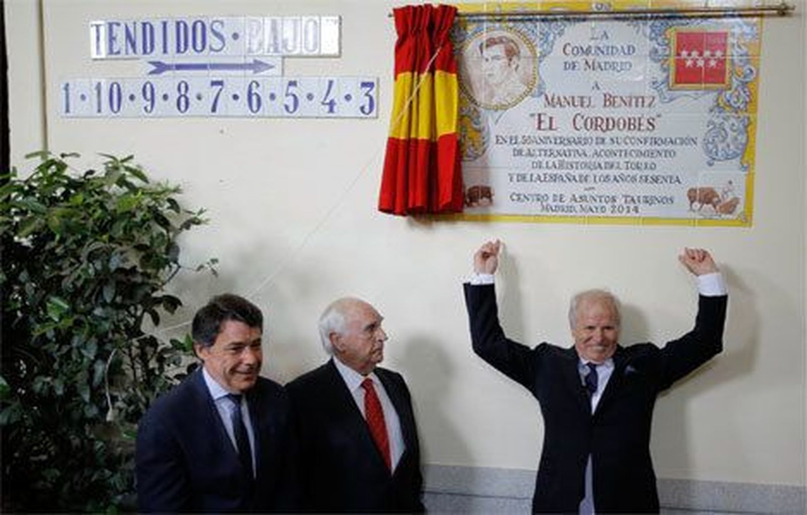 La Comunidad rinde homenaje a 'El Cordobés'