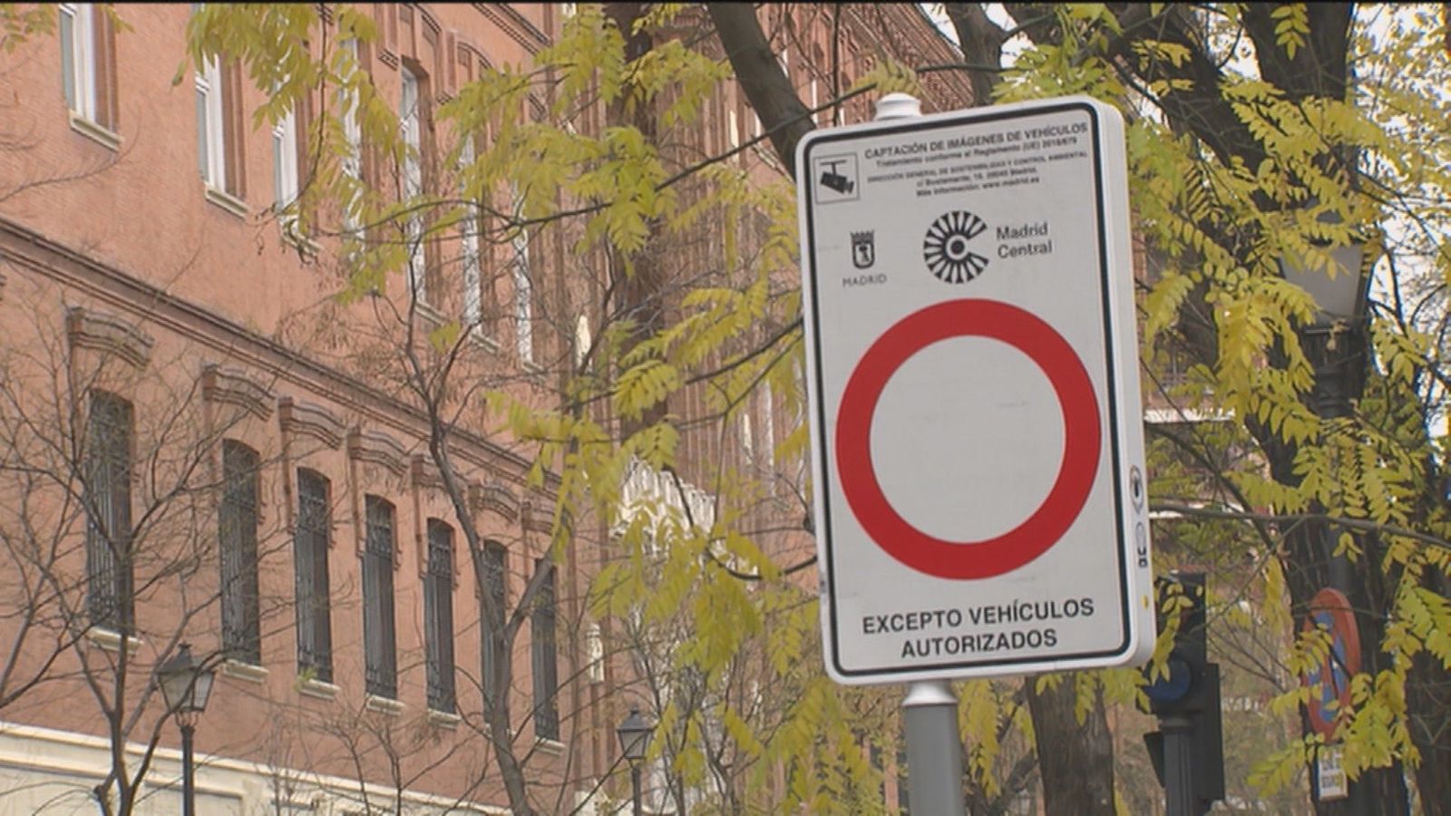 Las multas de Madrid Central se paralizan "provisionalmente" pero las cámaras seguirán grabando