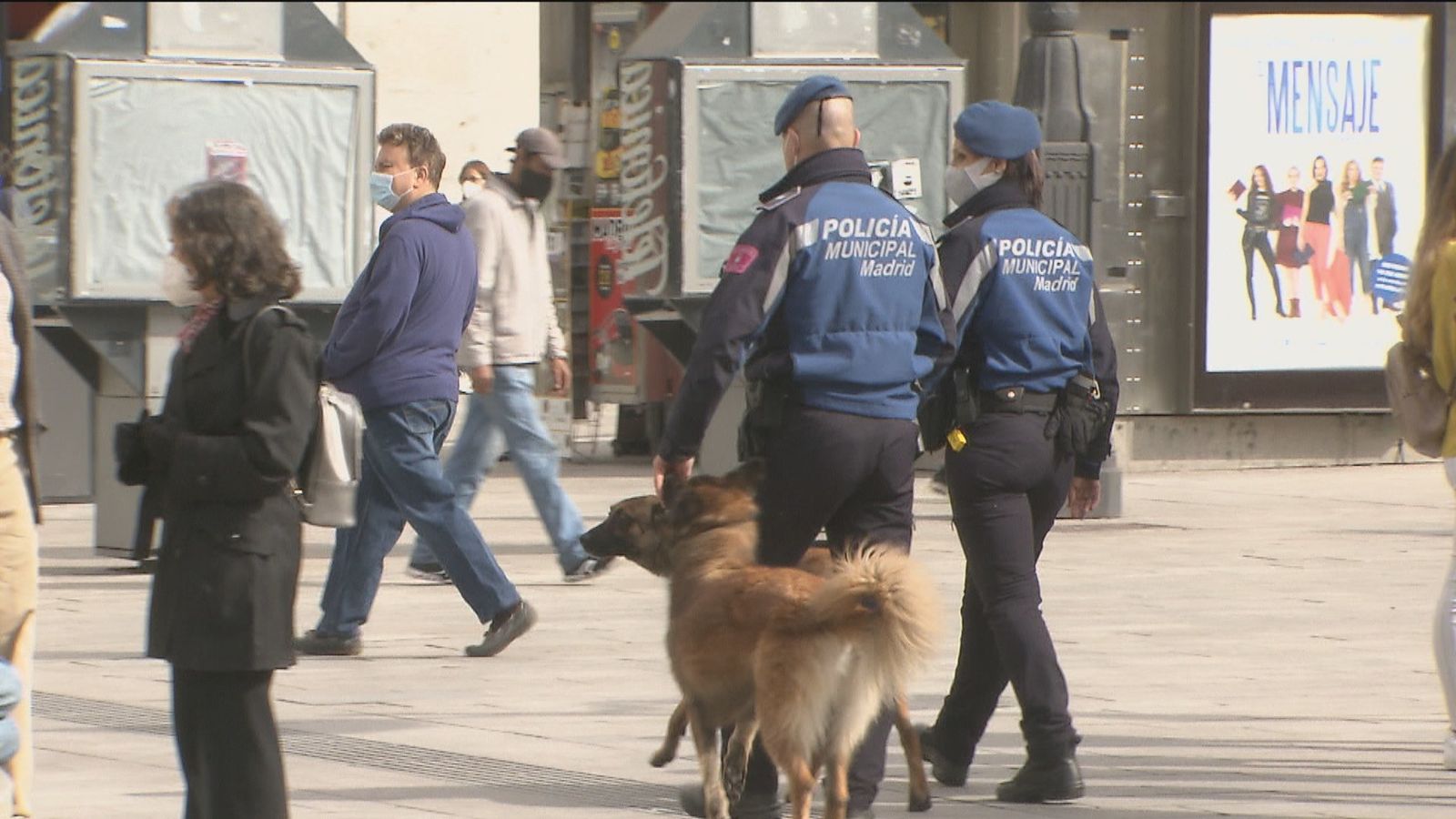 Una pareja de policías municipales de Madrid