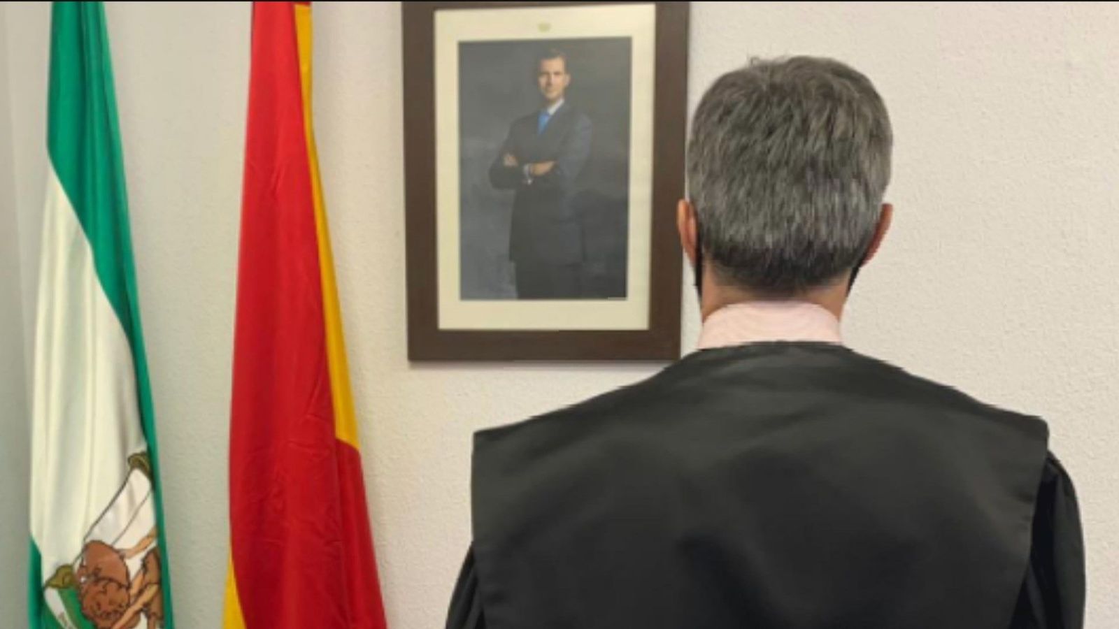 Los jueces se fotografían de espaldas en las redes para exigir la despolitización en la renovación del Poder Judicial