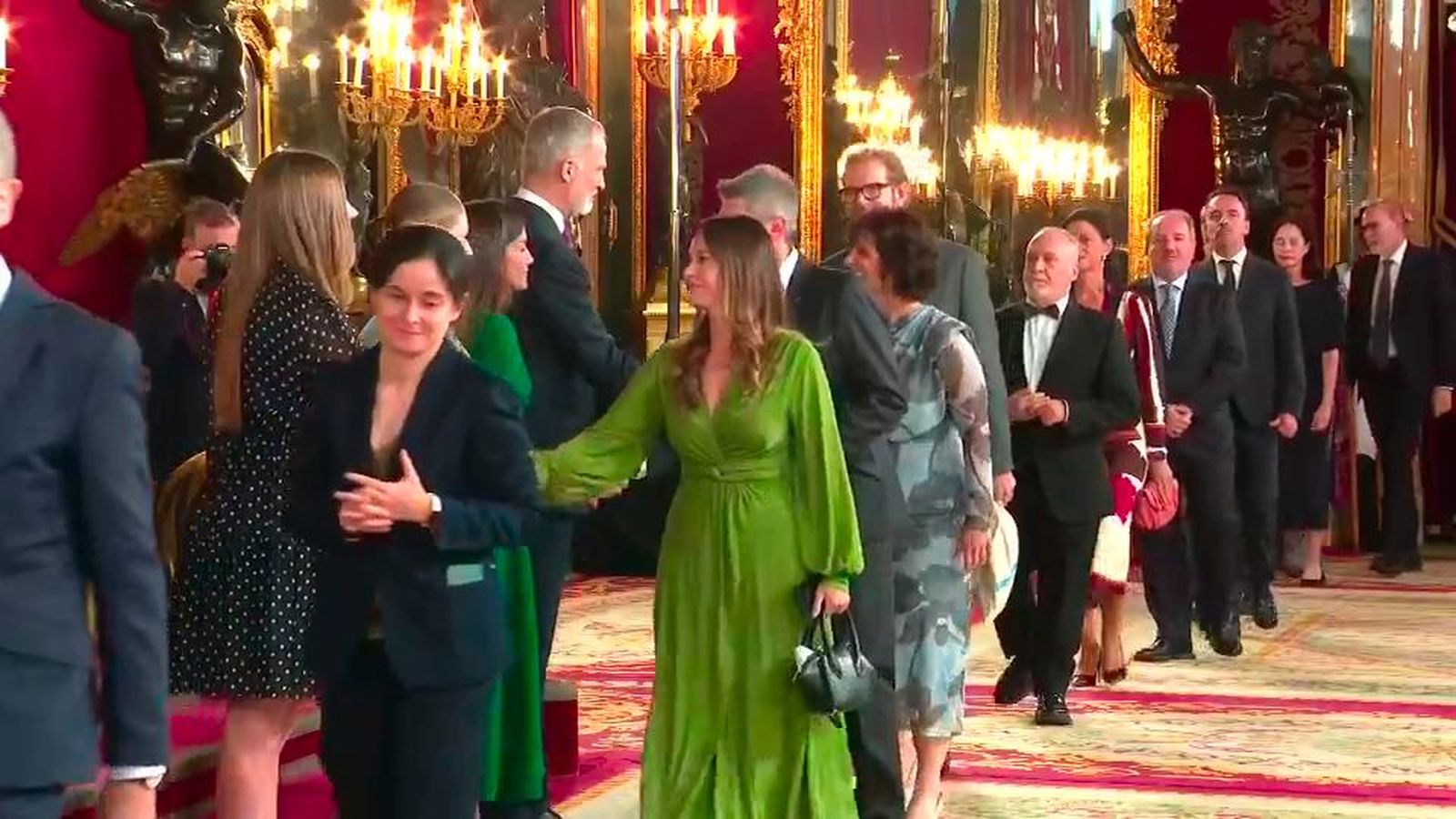 Más de mil invitados en la recepción de la Fiesta Nacional en el Palacio Real