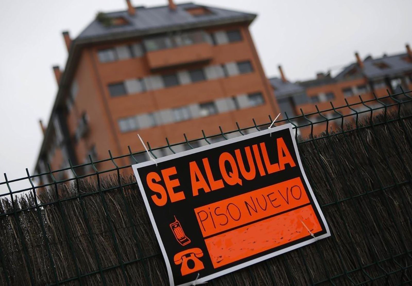 Cartel de alquiler