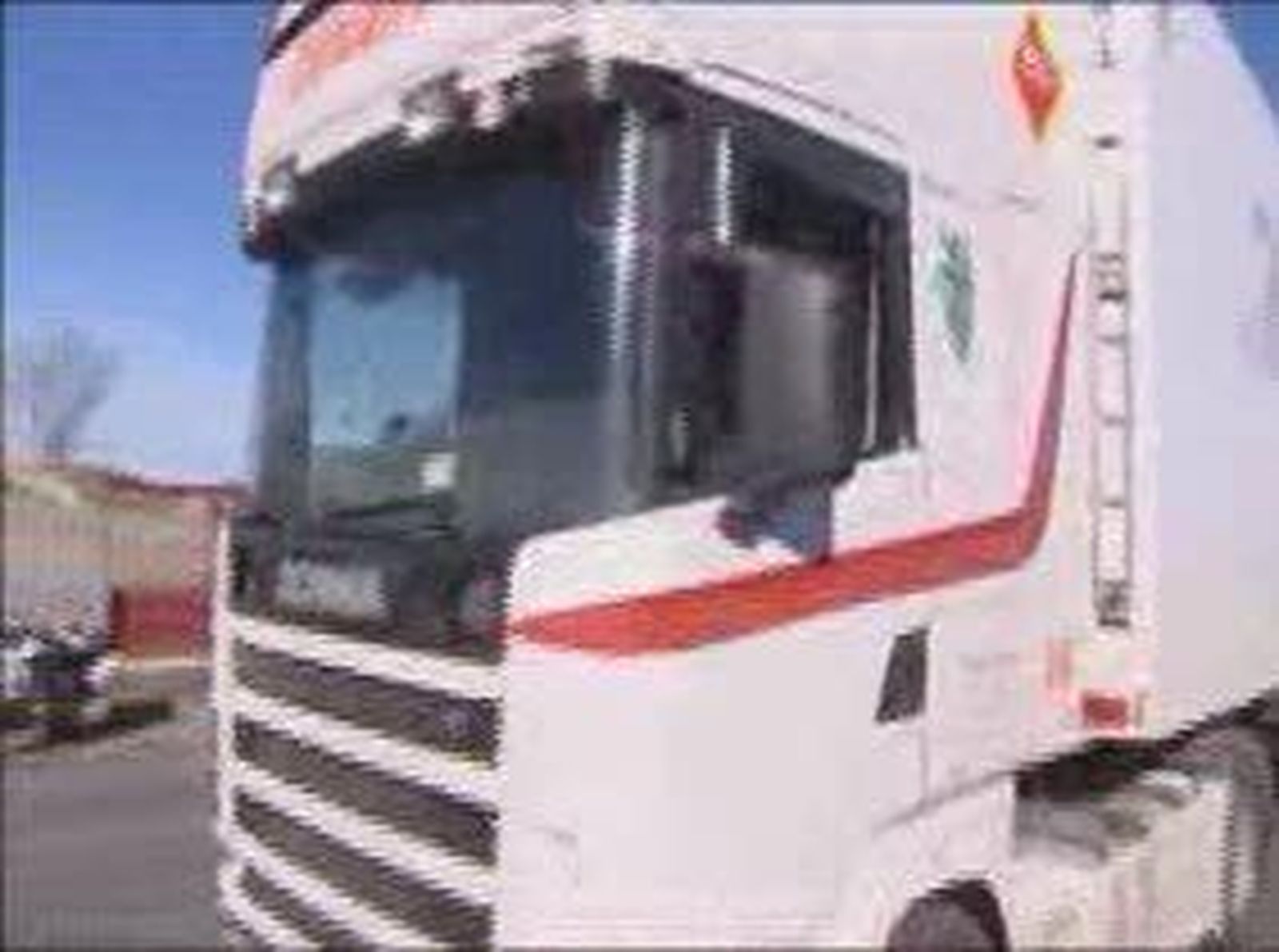 3camiones_2011214V0.wmv