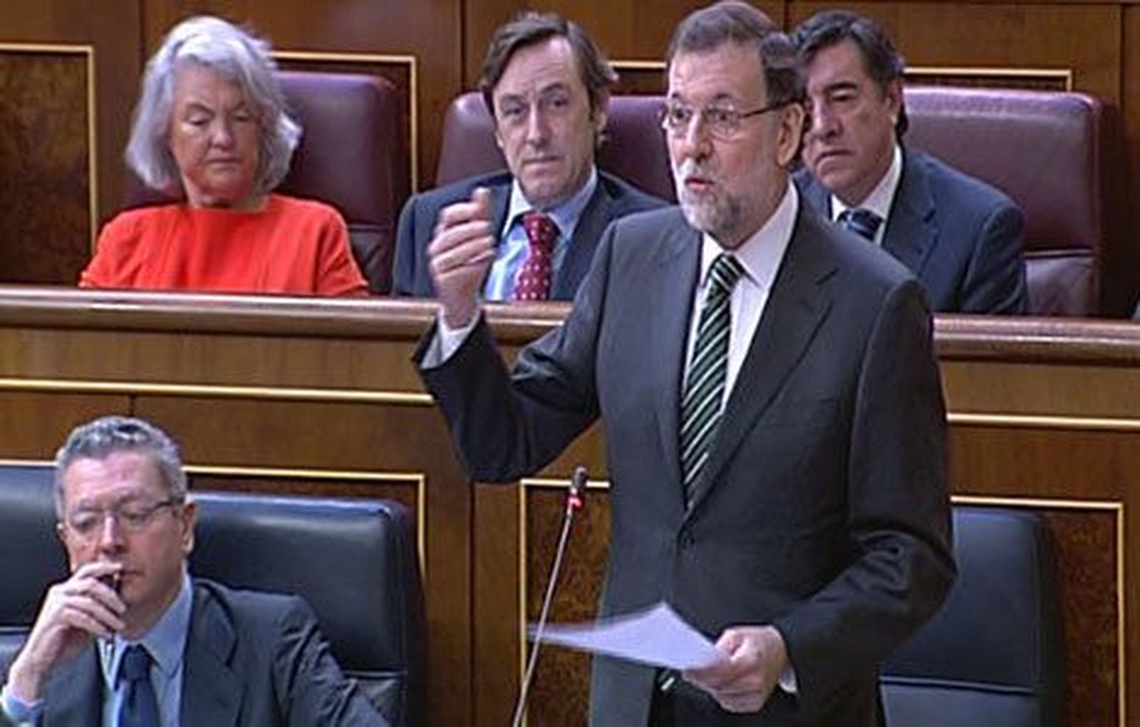 Rajoy tacha de inmovilista a Rubalcaba ante su acusación de "chapuza" a la Lomce