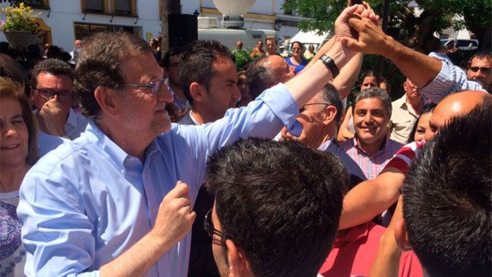 Rajoy: "Que a nadie se le ocurra tocar las Diputaciones"