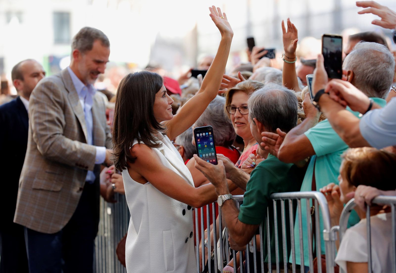 Los reyes Felipe VI y Letizia visitan Arganda
