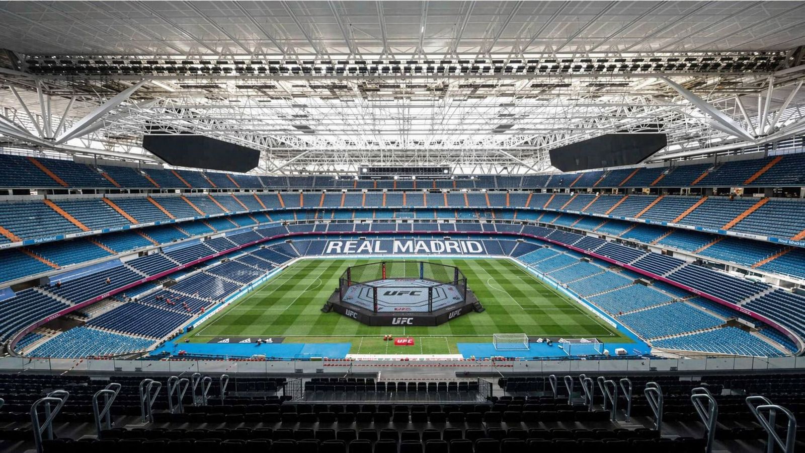 El estadio Bernabéu, reconvertido en una jaula de UFC