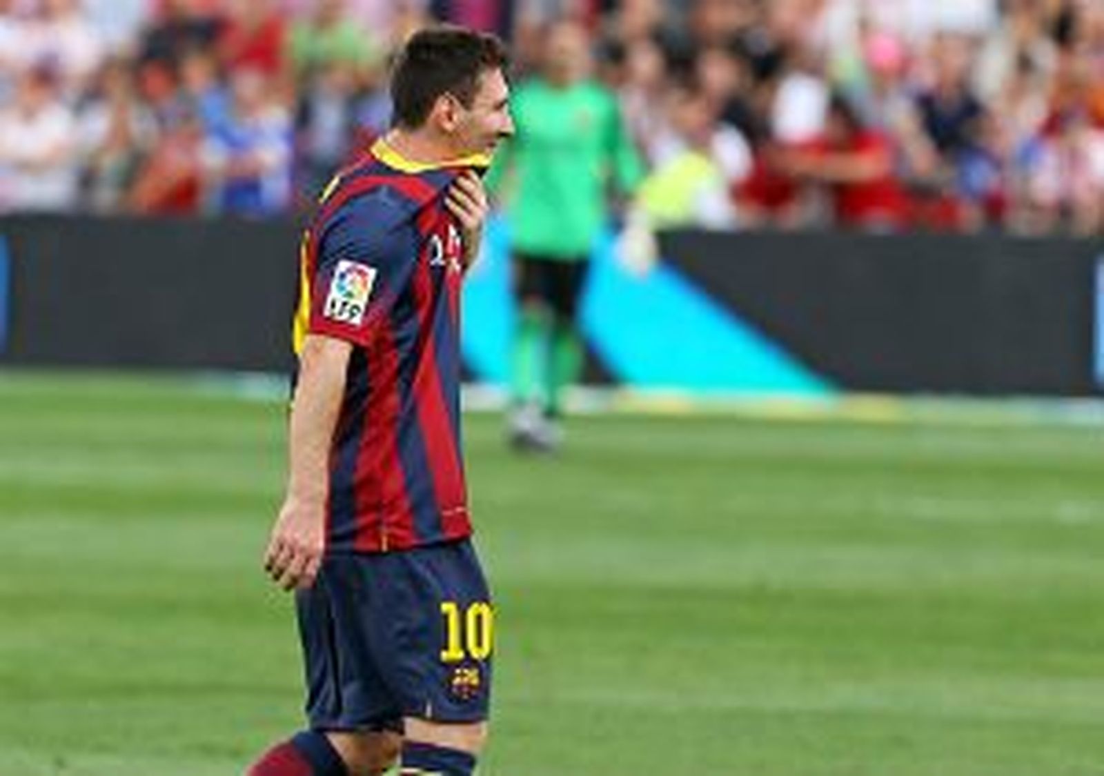 1-4. El Barça golea al Betis y pierde a Messi