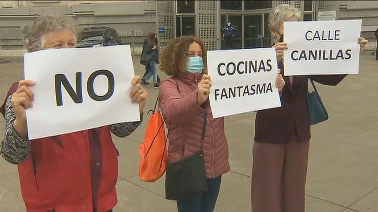 Baile de cifras por las 'cocinas fantasma' en algunos barrios de  Madrid