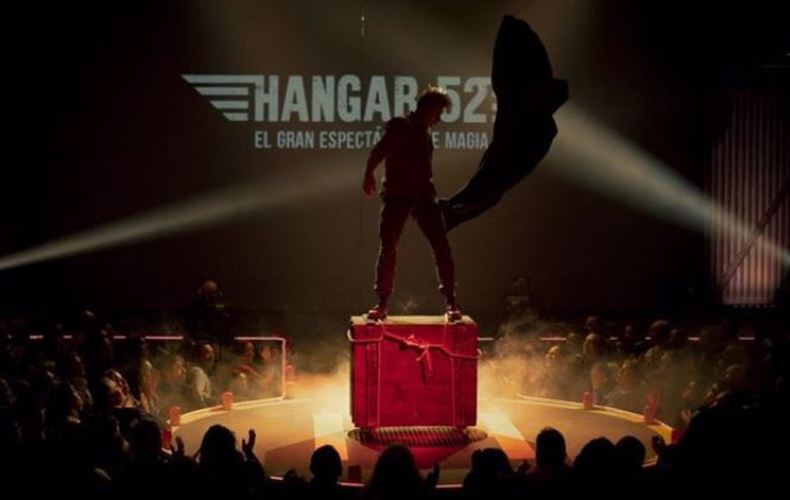 Vuelve a Ifema Madrid el espectáculo del mago Yunke 'Hangar 52 Revolution'