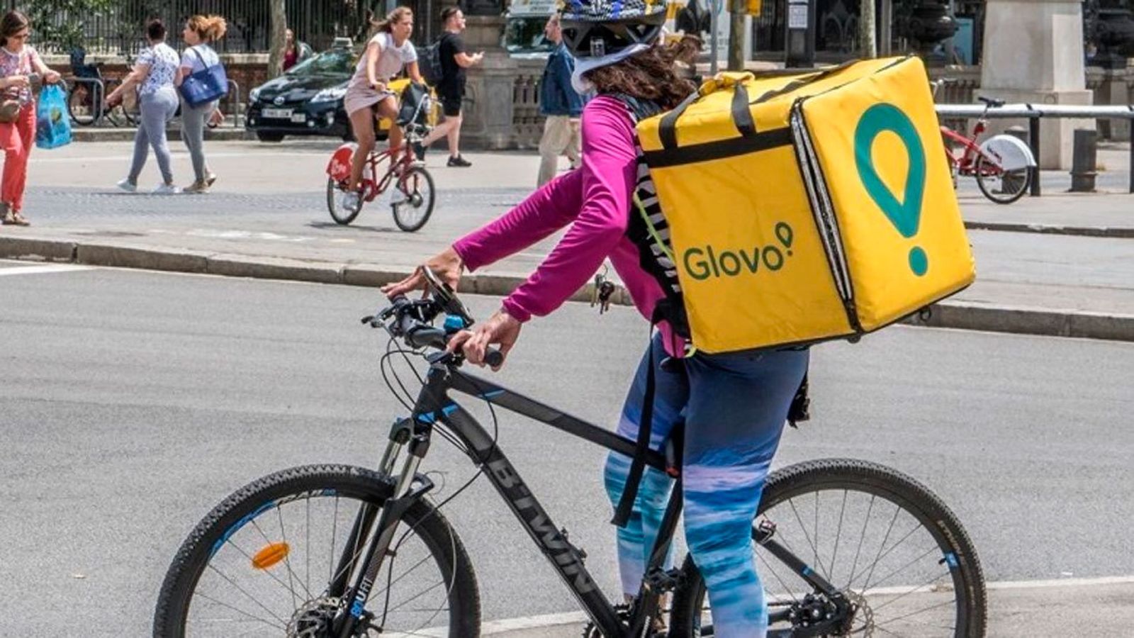 Un juzgado  madrileño reconoce a un repartidor de Glovo como falso autónomo