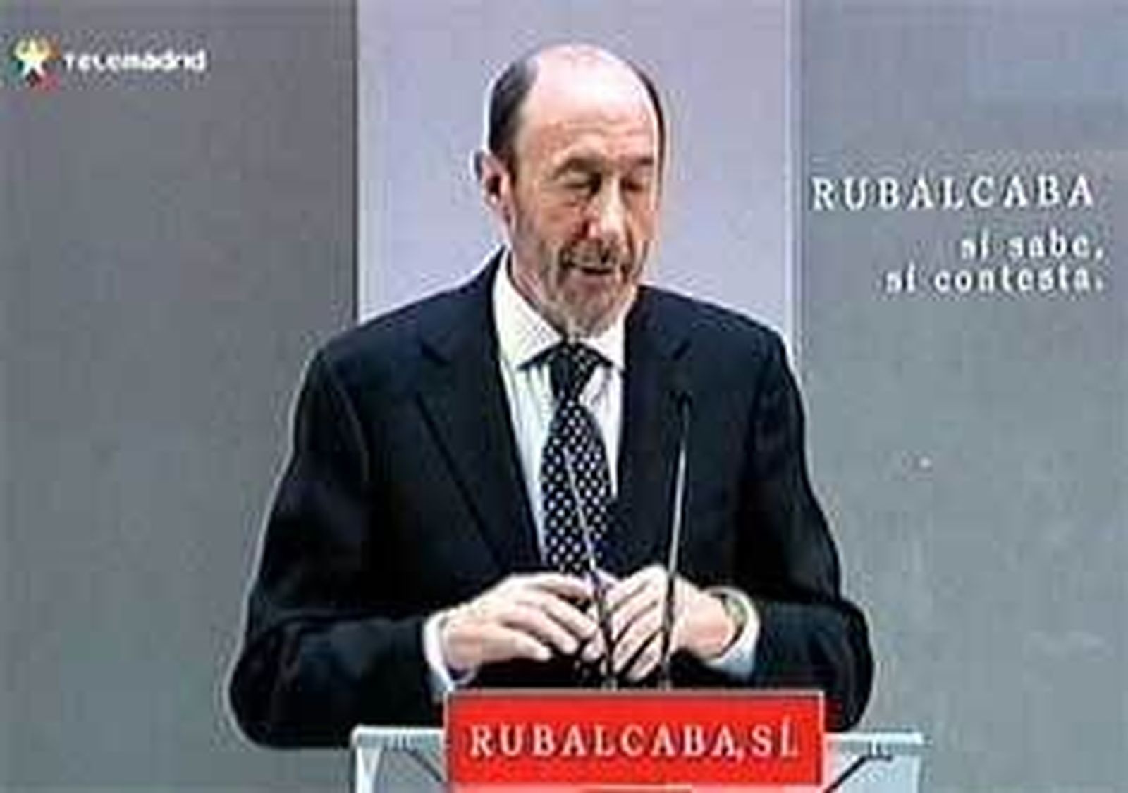 Rubalcaba dice que no dio su "visto bueno" al PSE para ir a la conferencia