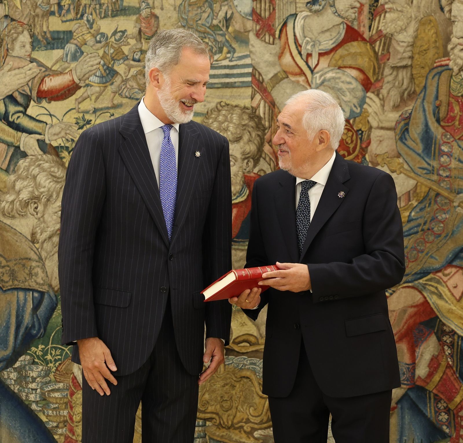 El Rey Felipe VI  recibe en audiencia al presidente del Tribunal Constitucional, Cándido Conde-Pumpido