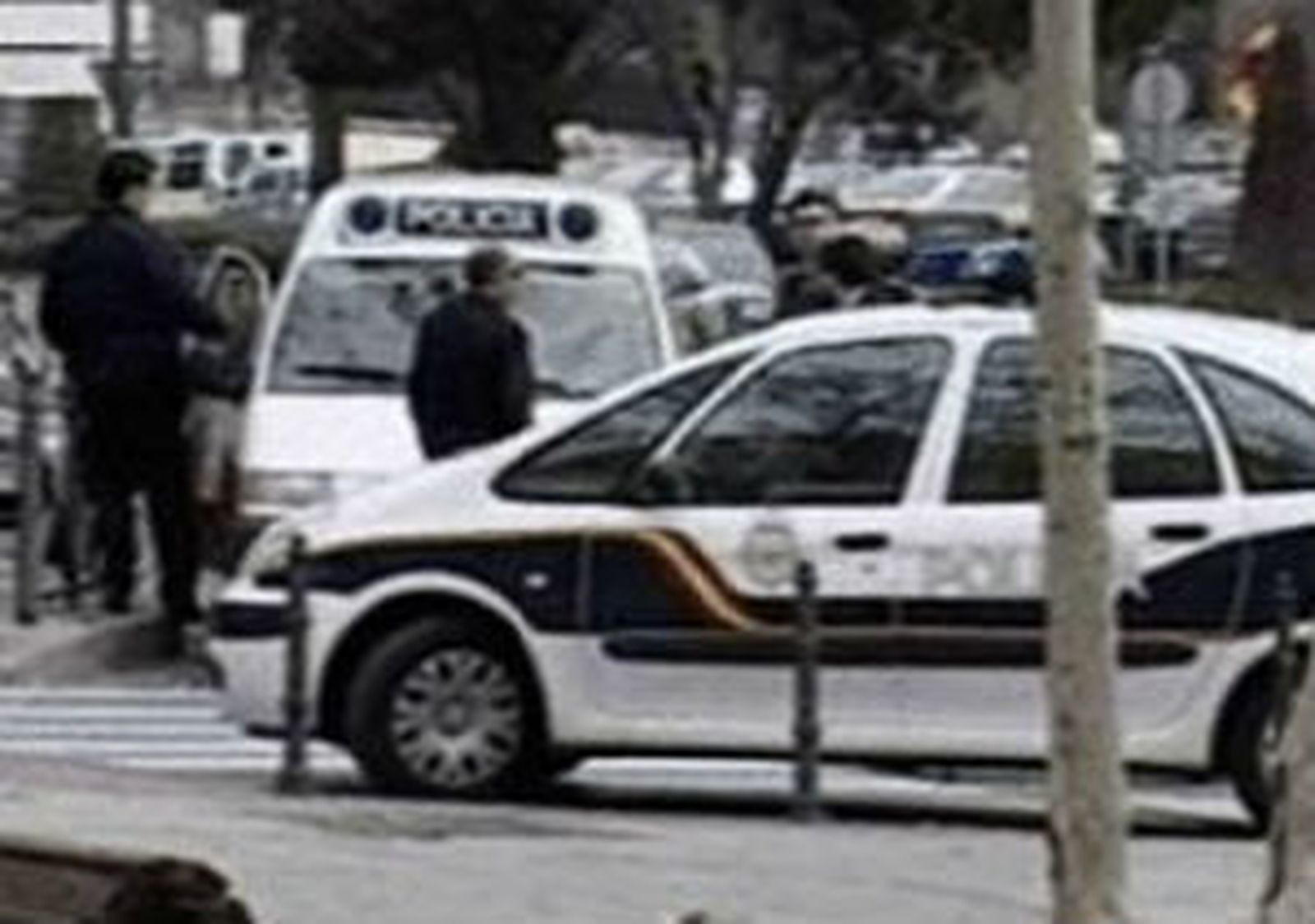 Policía