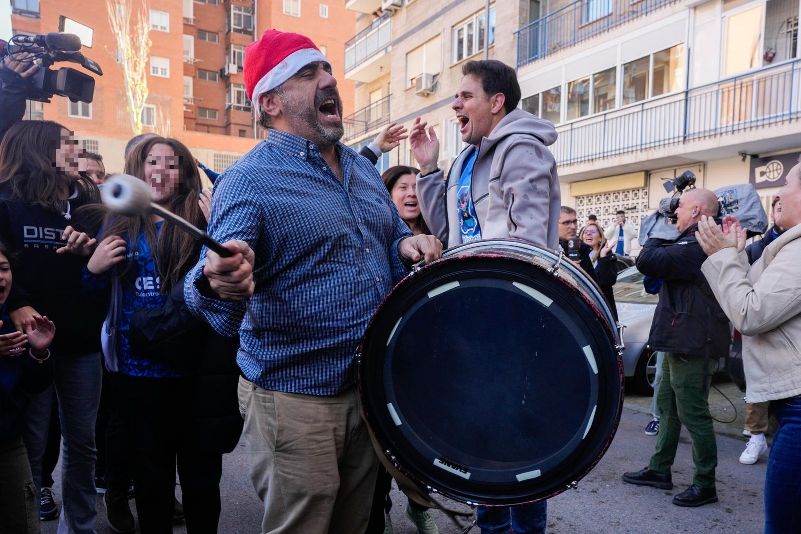 La mitad del Gordo, el 72.480, ha ido parar al club de baloncesto madrileño Distrito Olímpico,