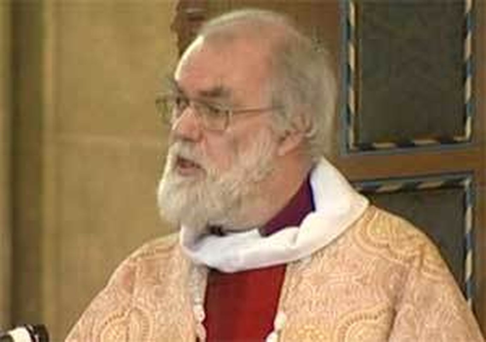 La Iglesia de Inglaterra rechaza la ordenación de obispas