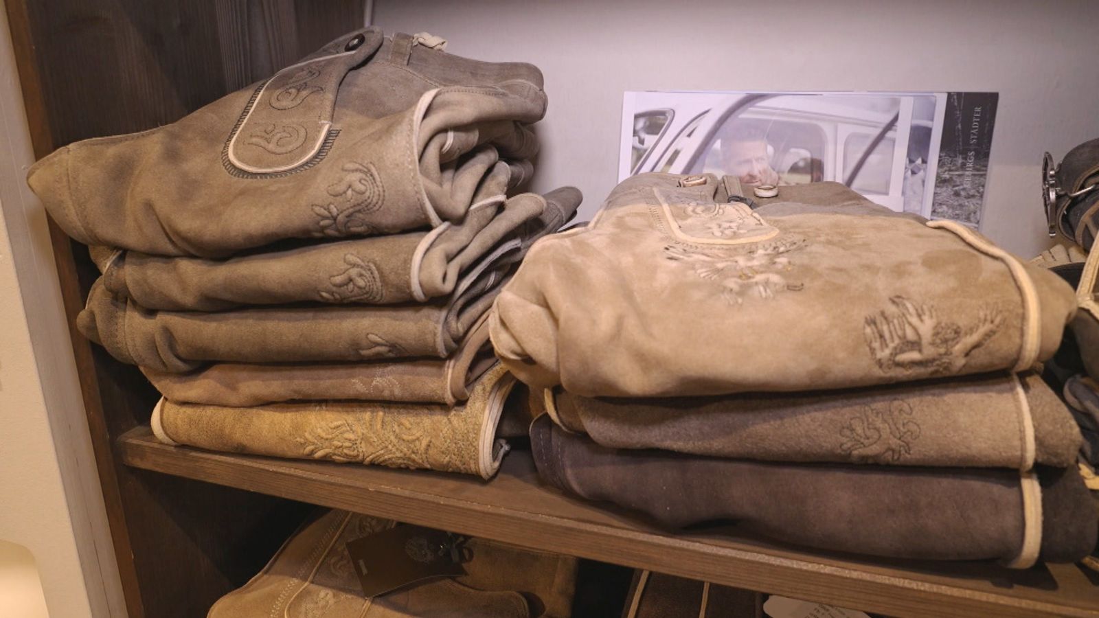 Pantalón tirolés