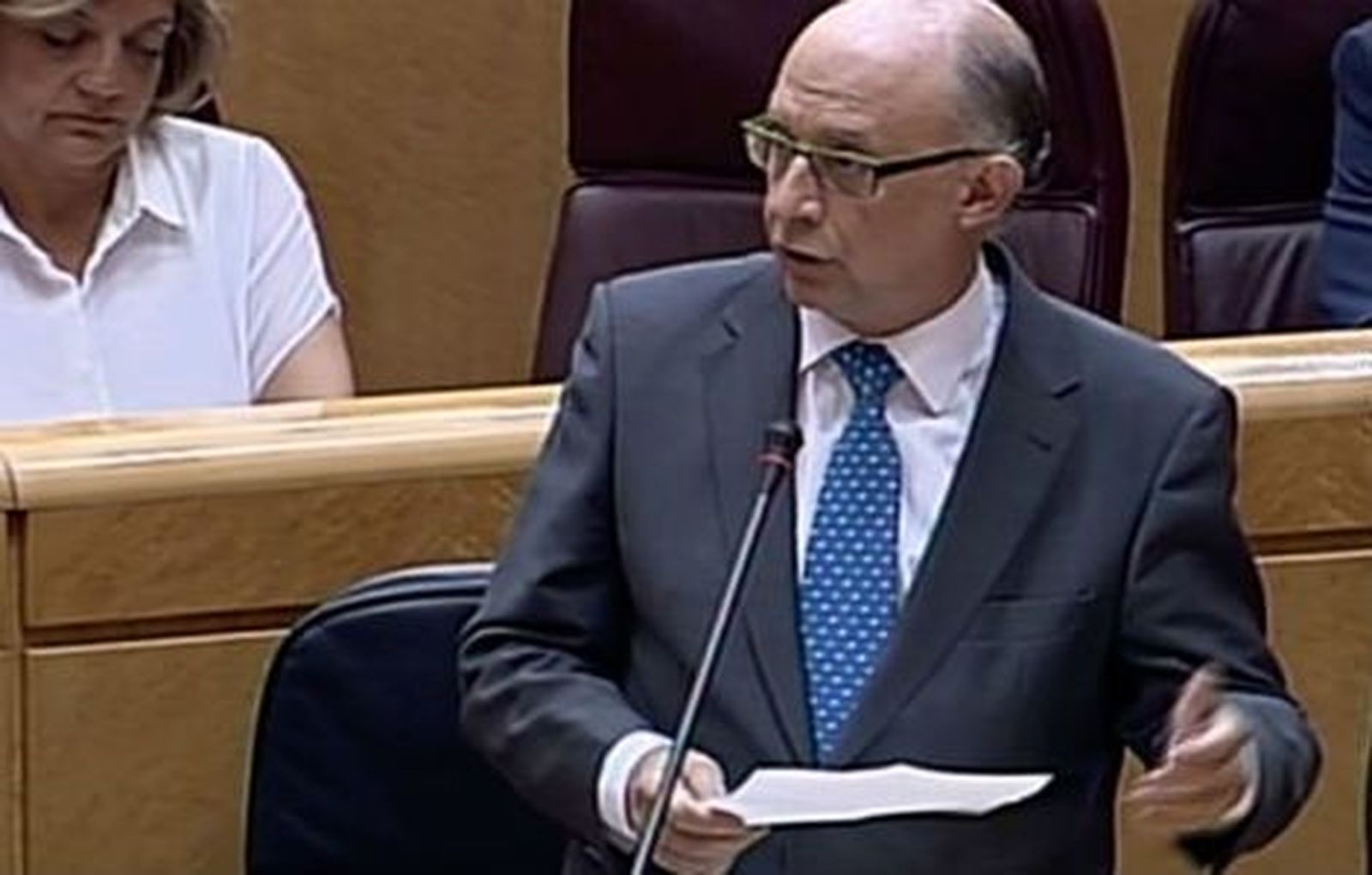 Los Funcionarios que ganen menos de 962 euros tendrán paga de Navidad