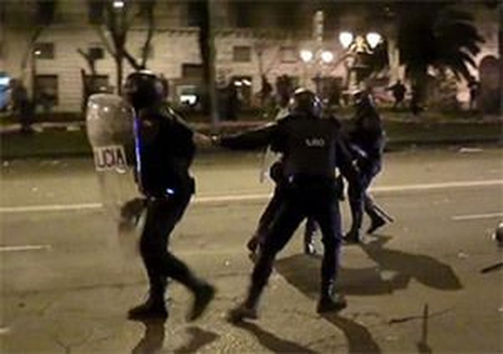 Protestas policiales por el dispositivo ante los salvajes disturbios del 22M