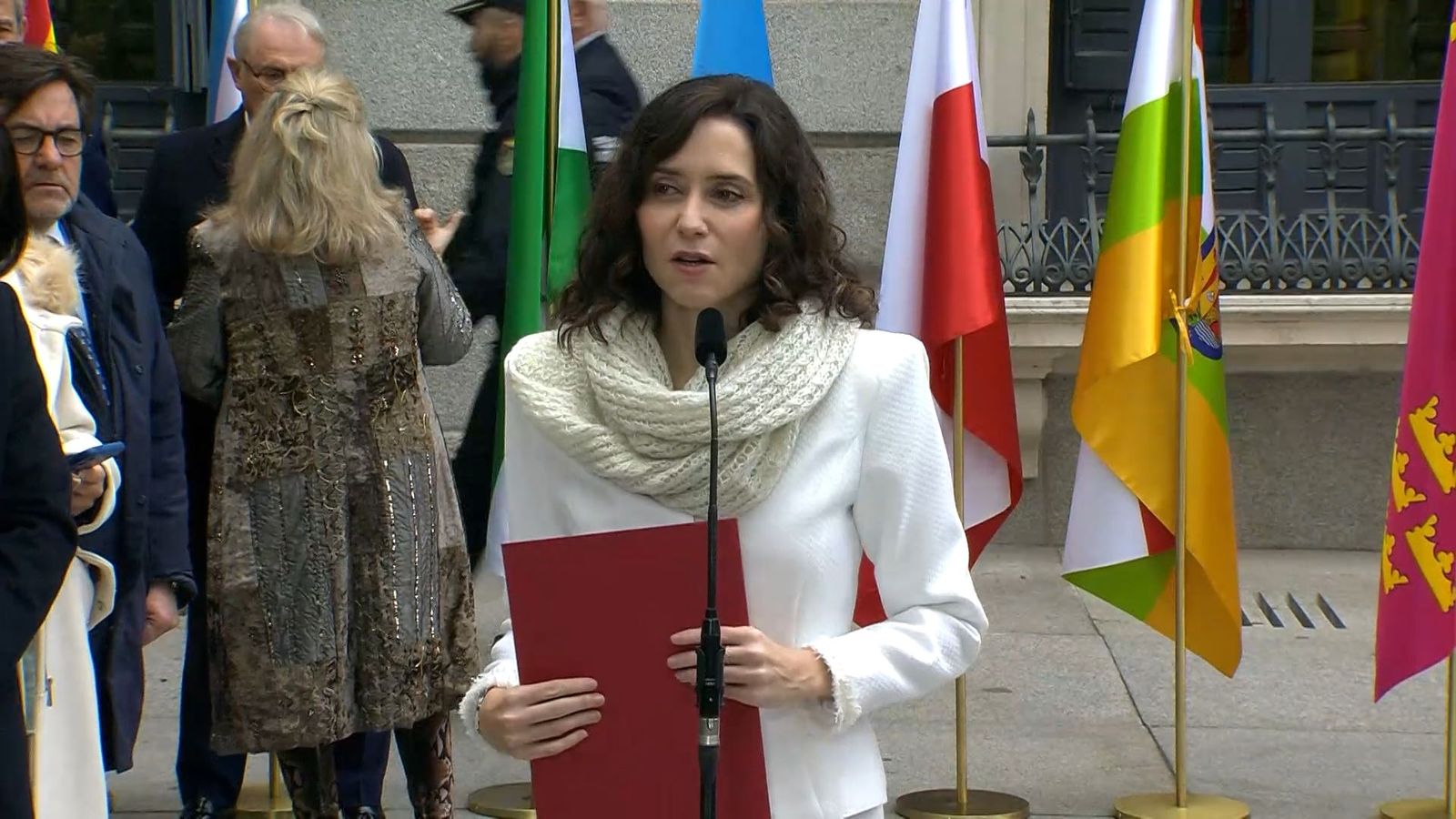 Ayuso acusa al Gobierno de poner "en tela de juicio" a los sanitarios madrileños para tapar el conflicto de la sanidad pública