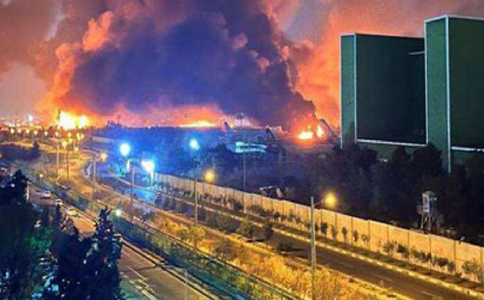 Incendio en el aeropuerto de Teherán