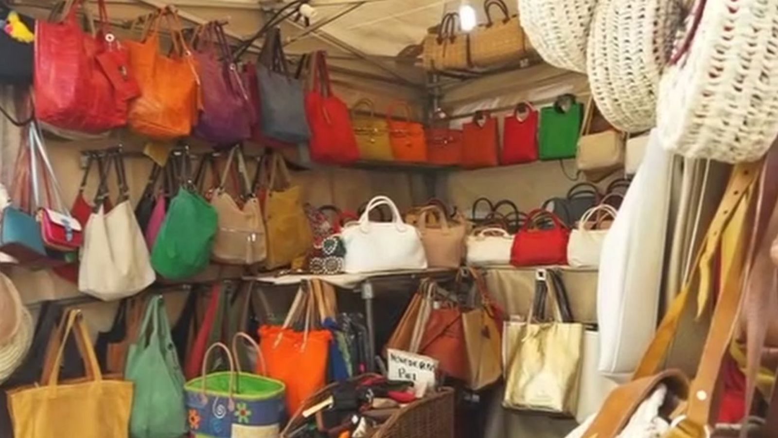 Rastrillo con artículos a precio de chollo en Guadarrama