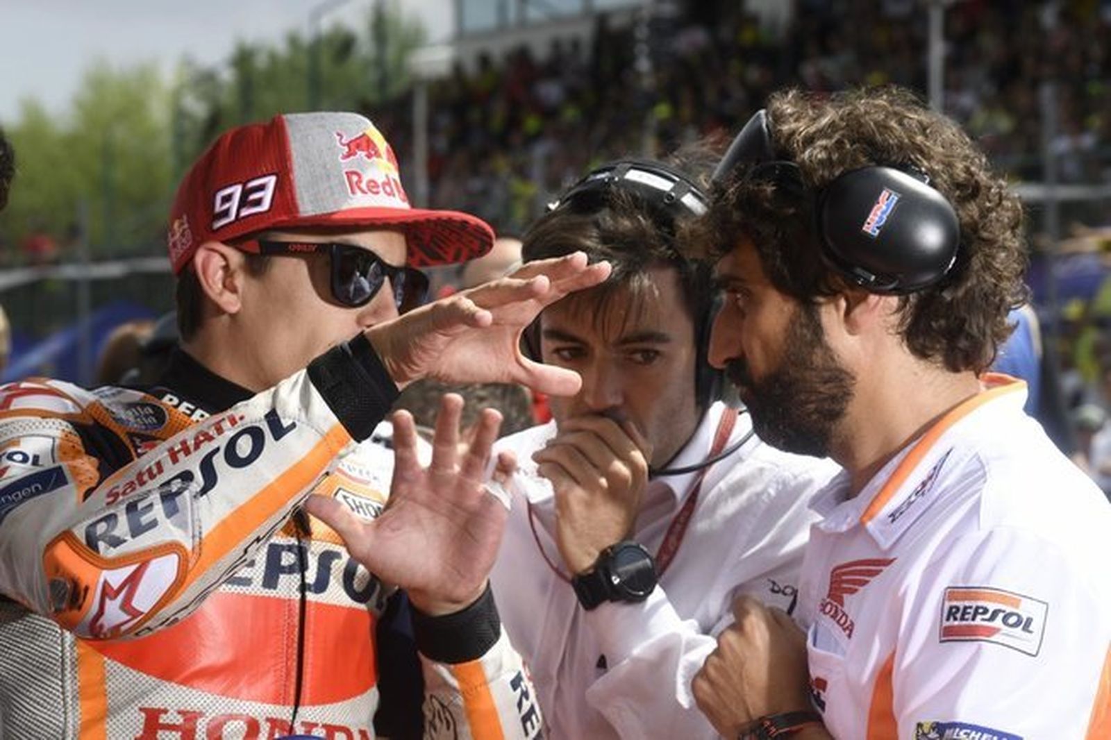 Santi Hernández con Marc Márquez