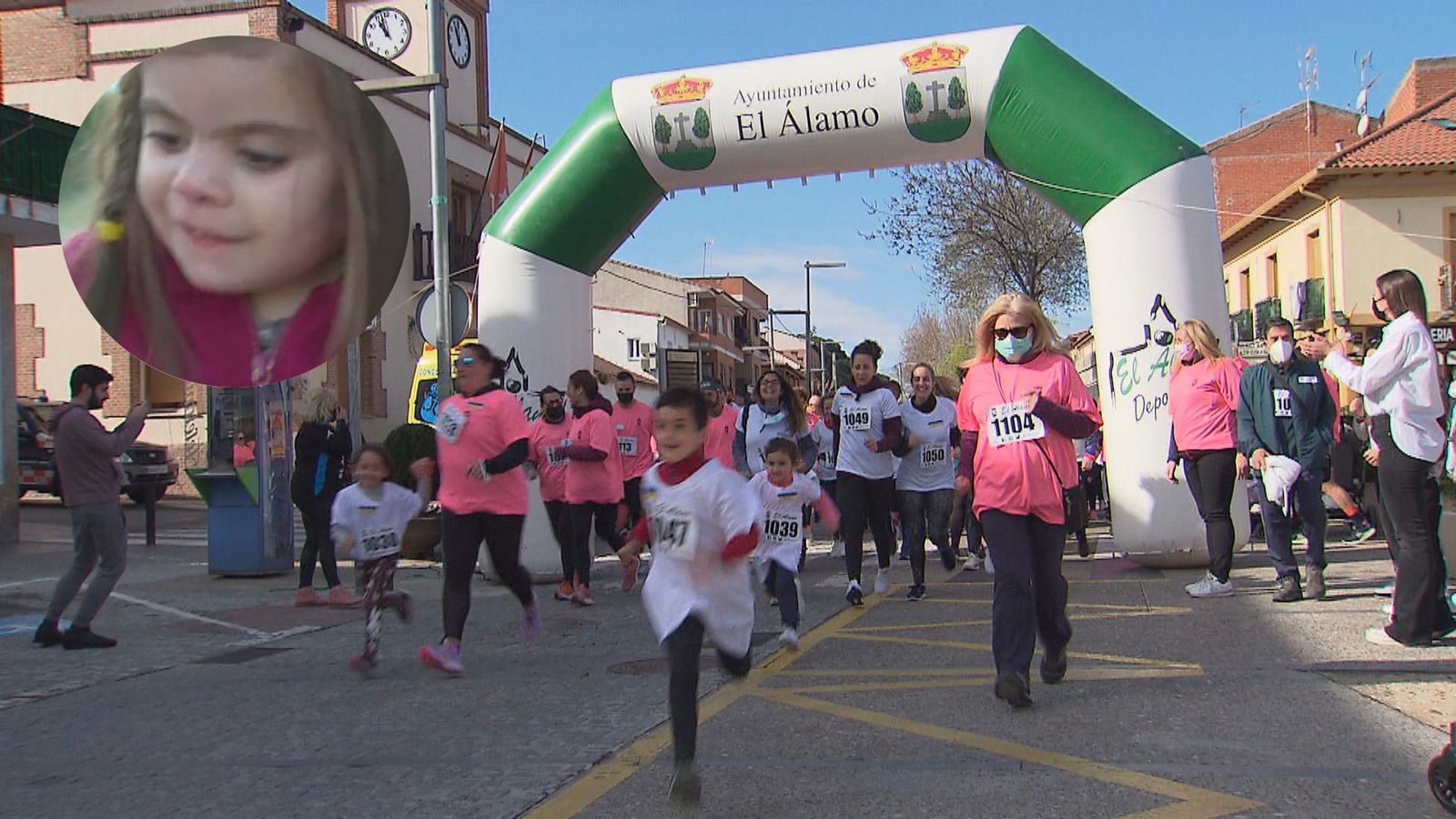 El Álamo solidario con Raquel, una de las 100 personas que sufren el extraño síndrome KBG