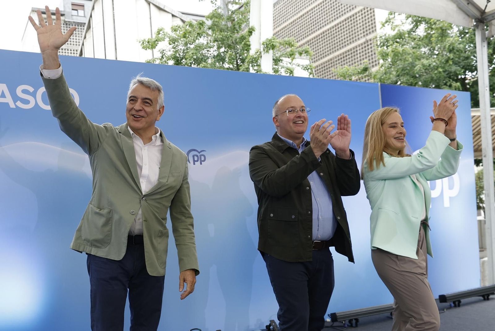 Tellado al PNV: "O se está con Sánchez y se sostiene a la mafia, o se apoya un cambio"