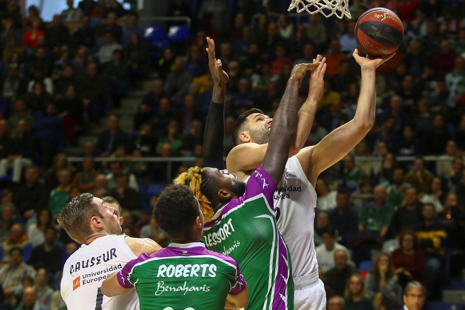 103-102 El Madrid cae en la prórroga ante Unicaja