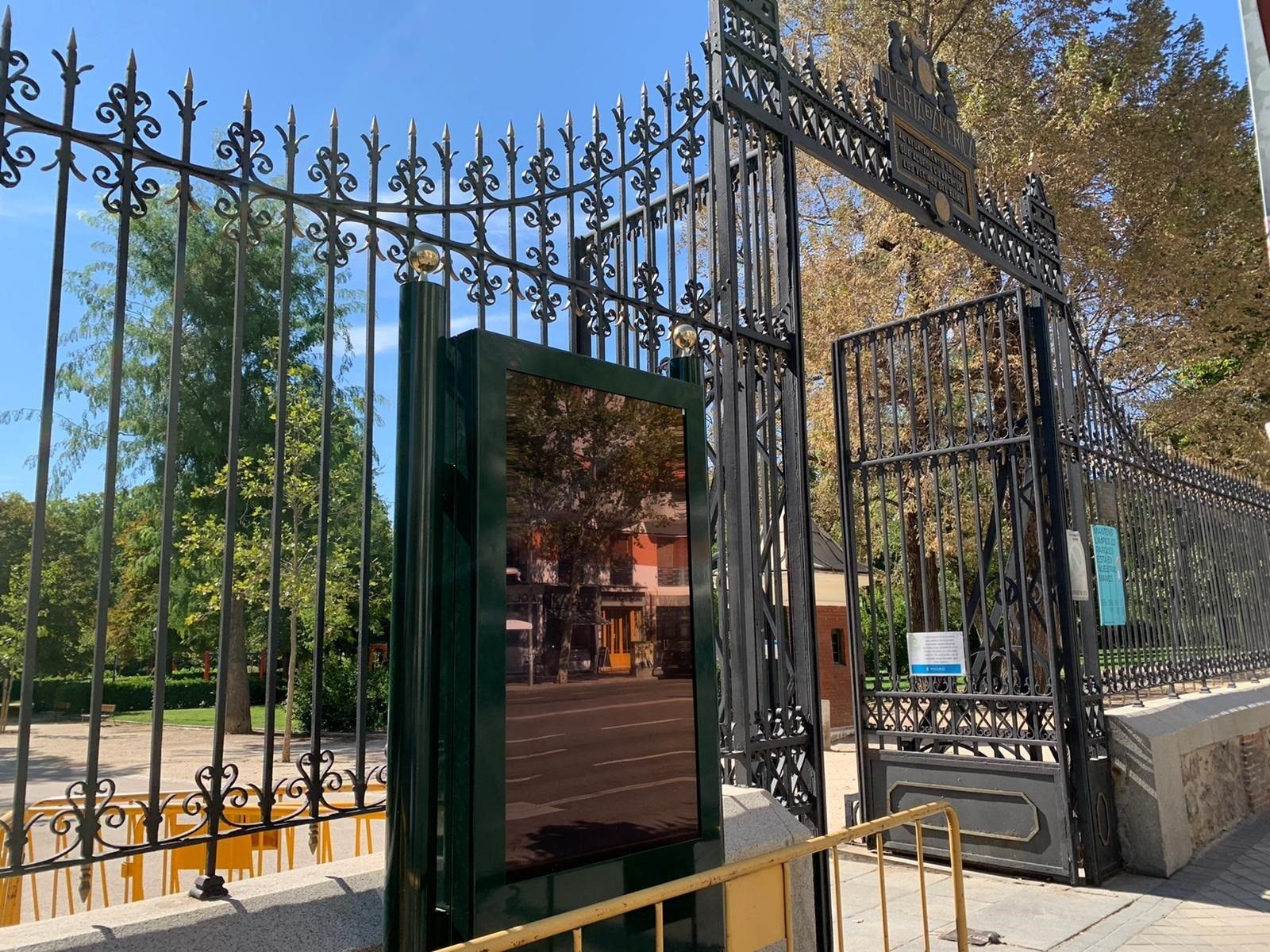 Puerta de acceso al parque del Retiro