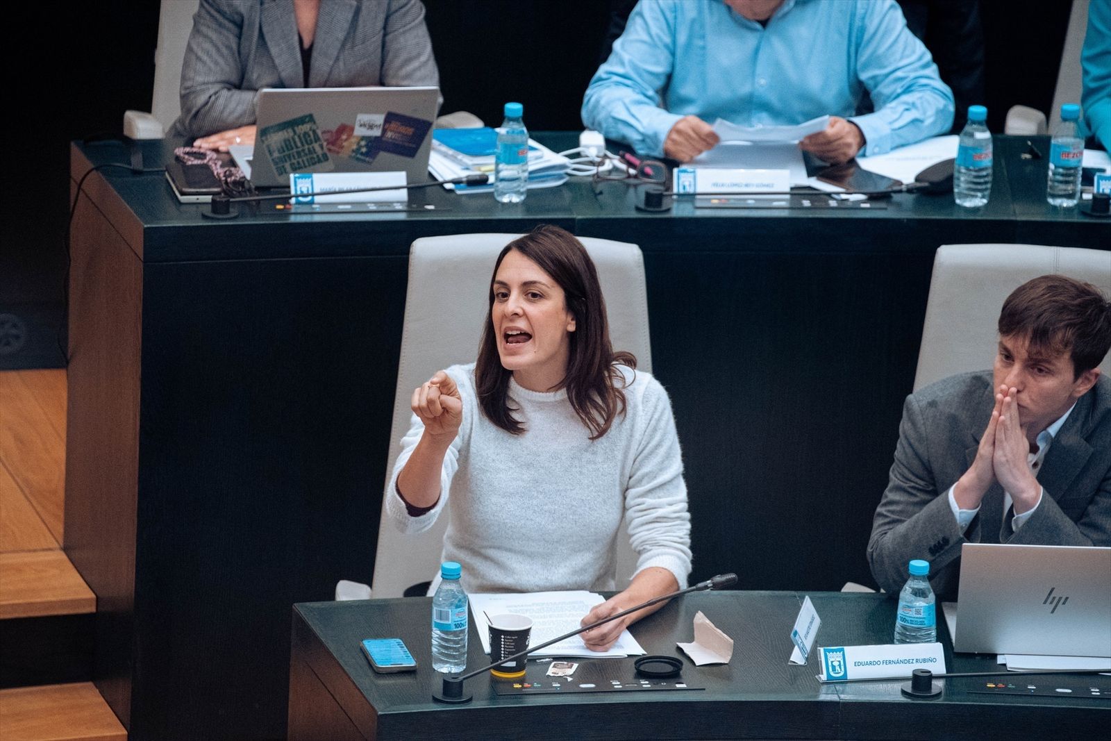 Cruce de acusaciones en el Pleno del Ayuntamiento de Madrid por el caso Errejón