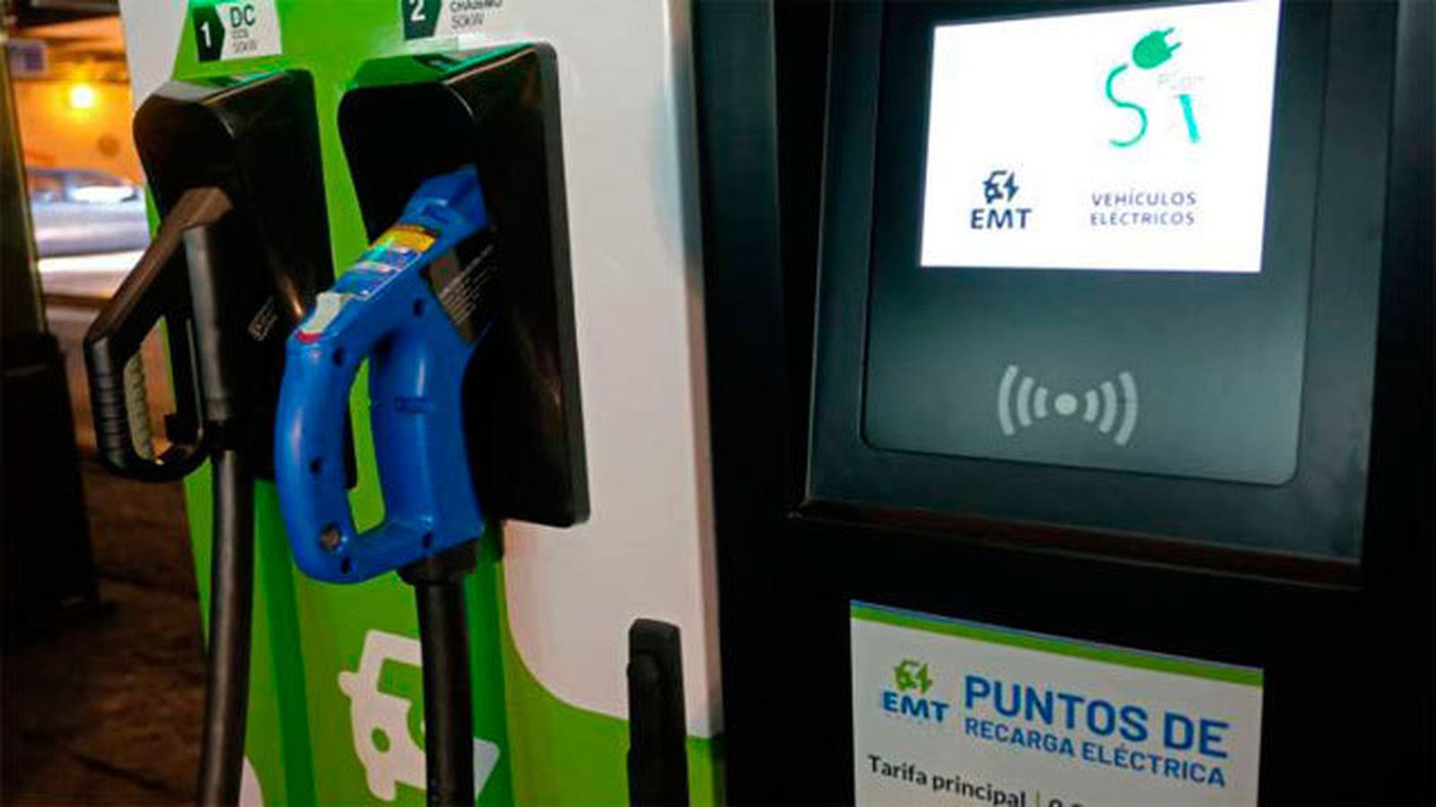 Puntos de carga eléctrica rápida para vehículos