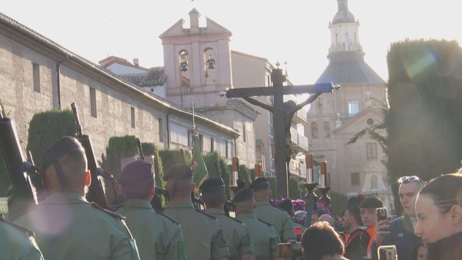 La BRIPAC honra a Nuestra Señora de la Esperanza y al Cristo de los Doctrinos con oración y ofrenda
