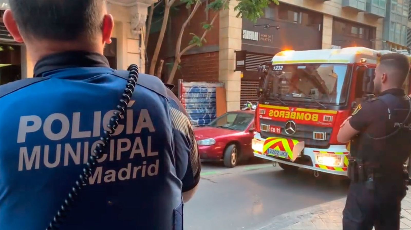 Desalojadas 7 personas por el incendio en un patio interior de Tetuán
