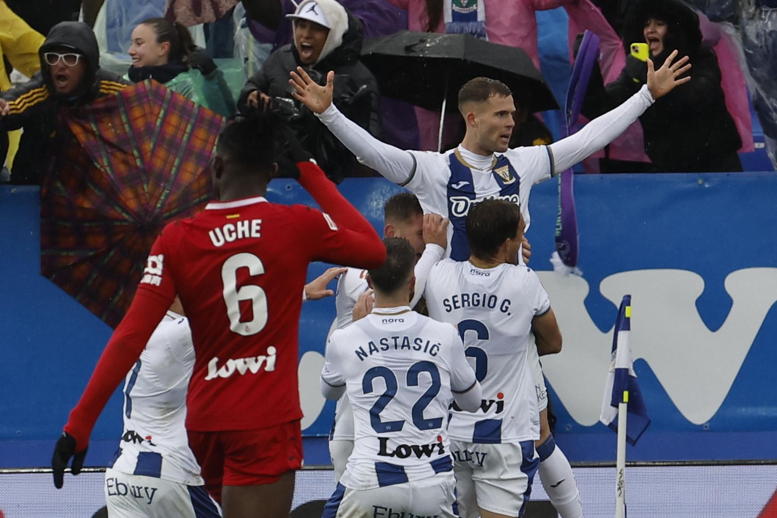 Diego García celebra su gol con el Leganés ante el Getafe