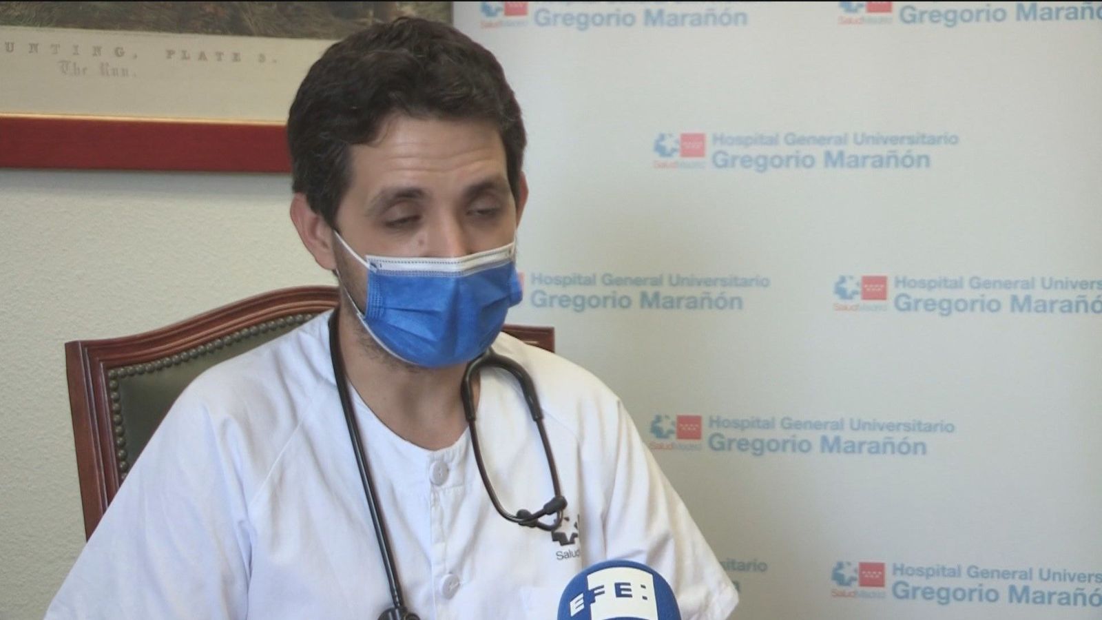 Médico del Marañón: Vacúnense y tengan paciencia, hay luz al final del túnel