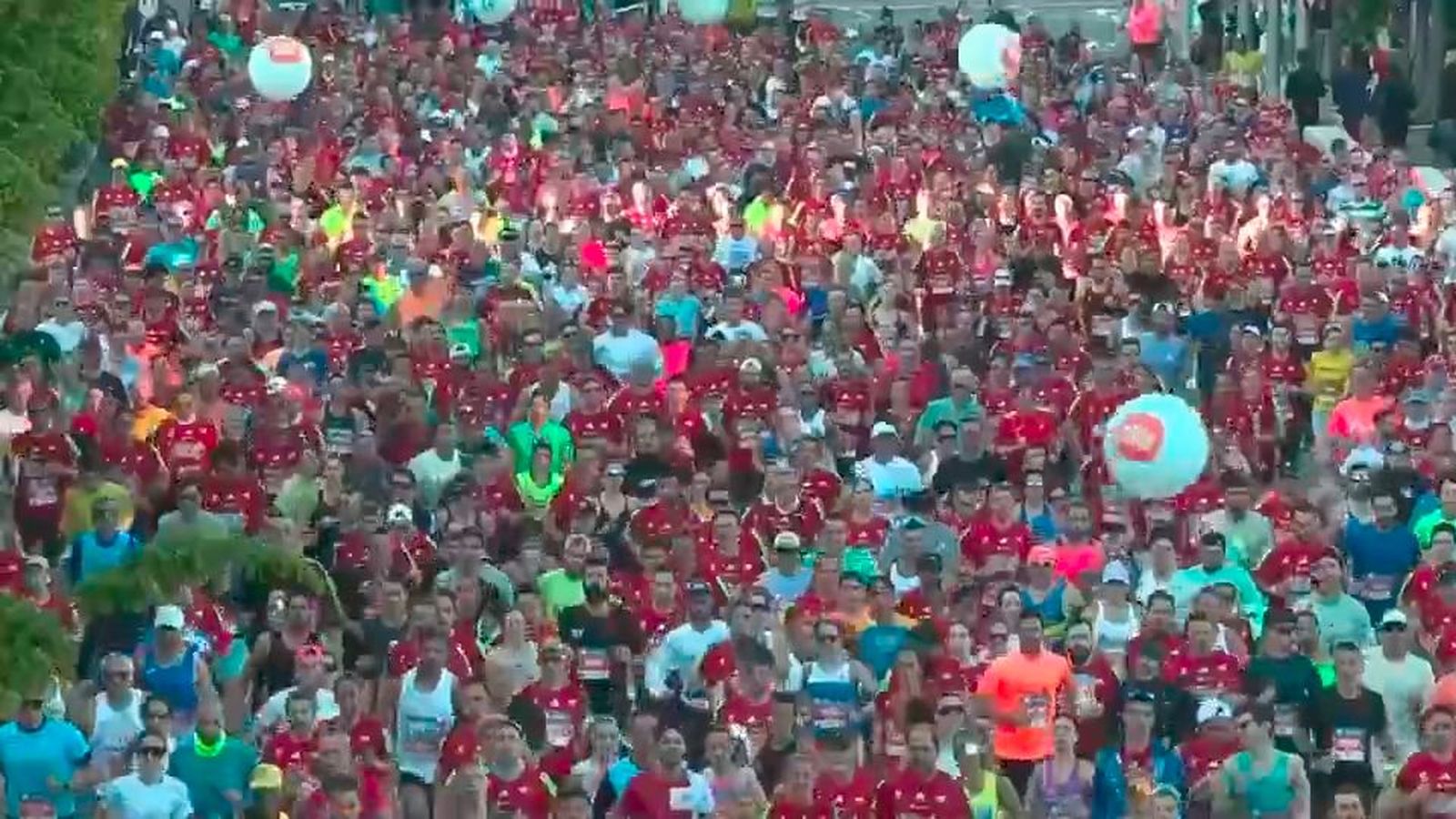 Una marea de 45.000 corredores toman las calles de Madrid en la fiesta del maratón 2025