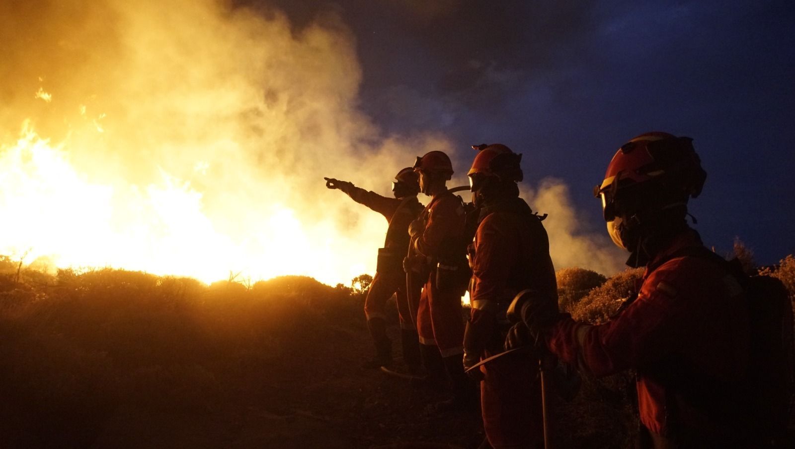 El incendio de Tenerife arrasa ya 13.383 hectáreas, pero su evolución es "más favorable"