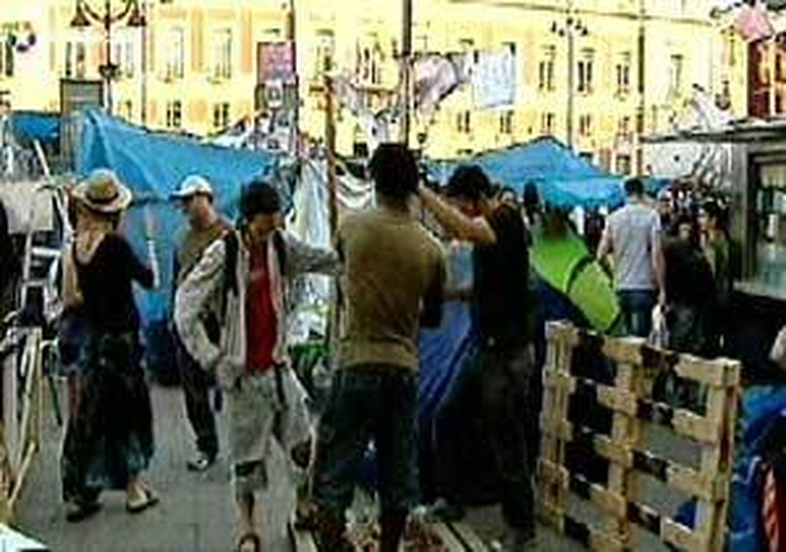 La comisión de feminismo de Acampados en Sol denuncia "agresiones sexuales" y no seguirá pernoctando