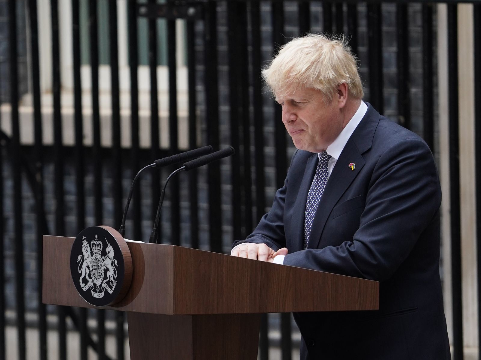 Boris Johnson dimite