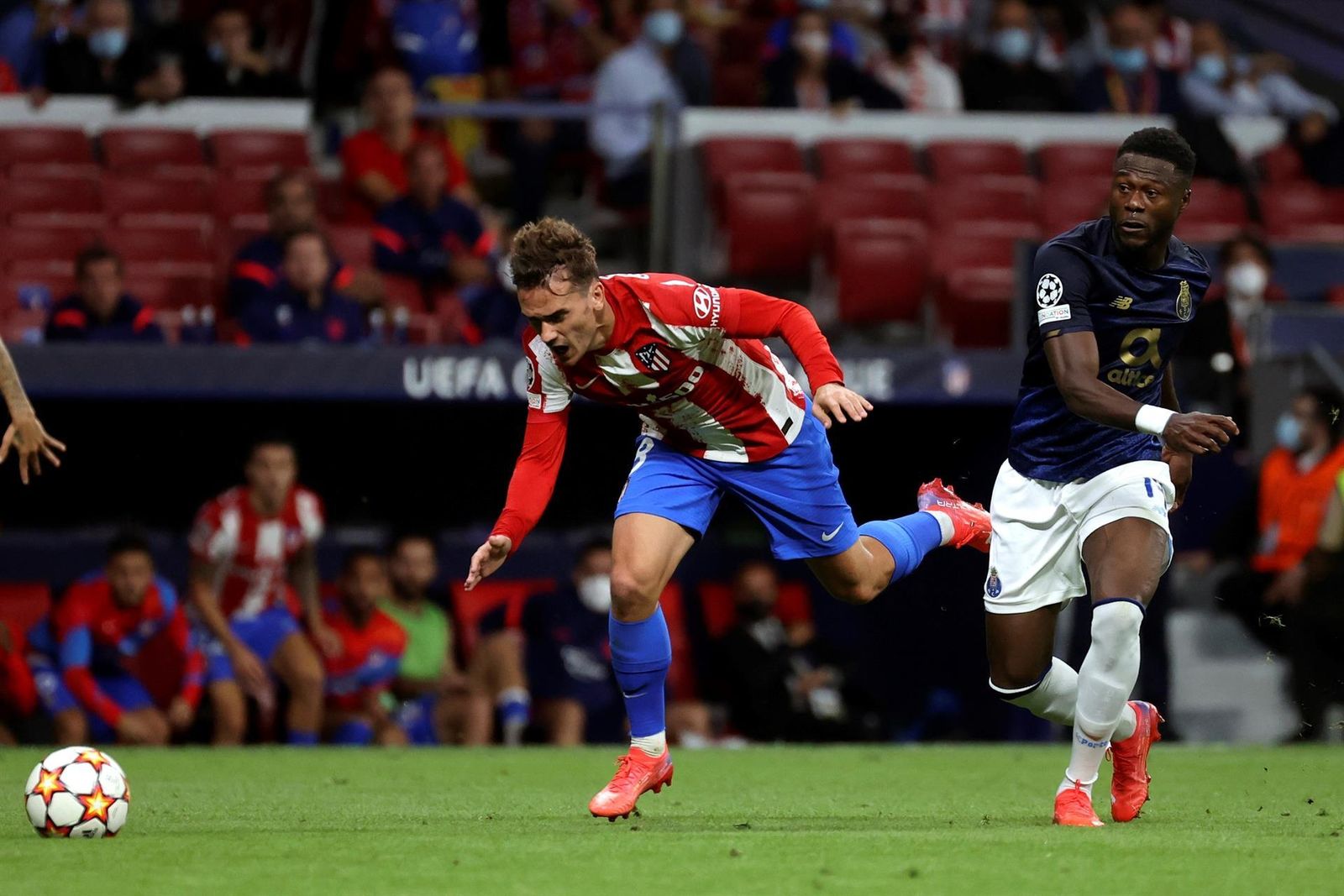 Griezmann ante el Oporto