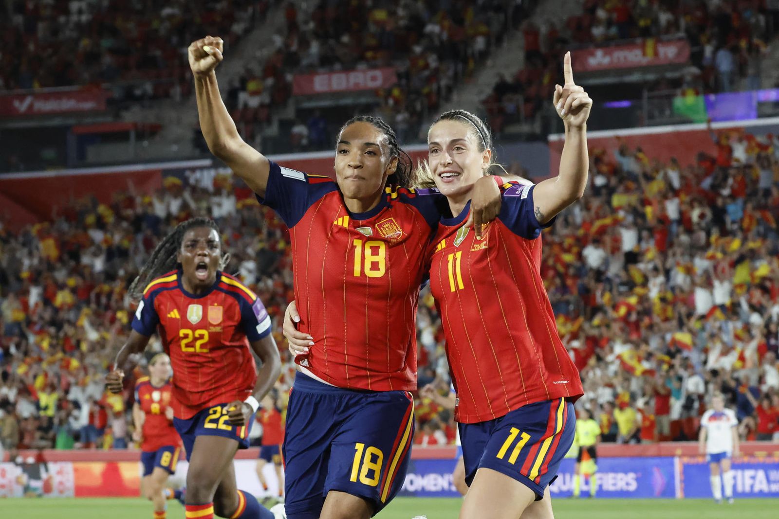 Paralluelo y Alexia Putellas