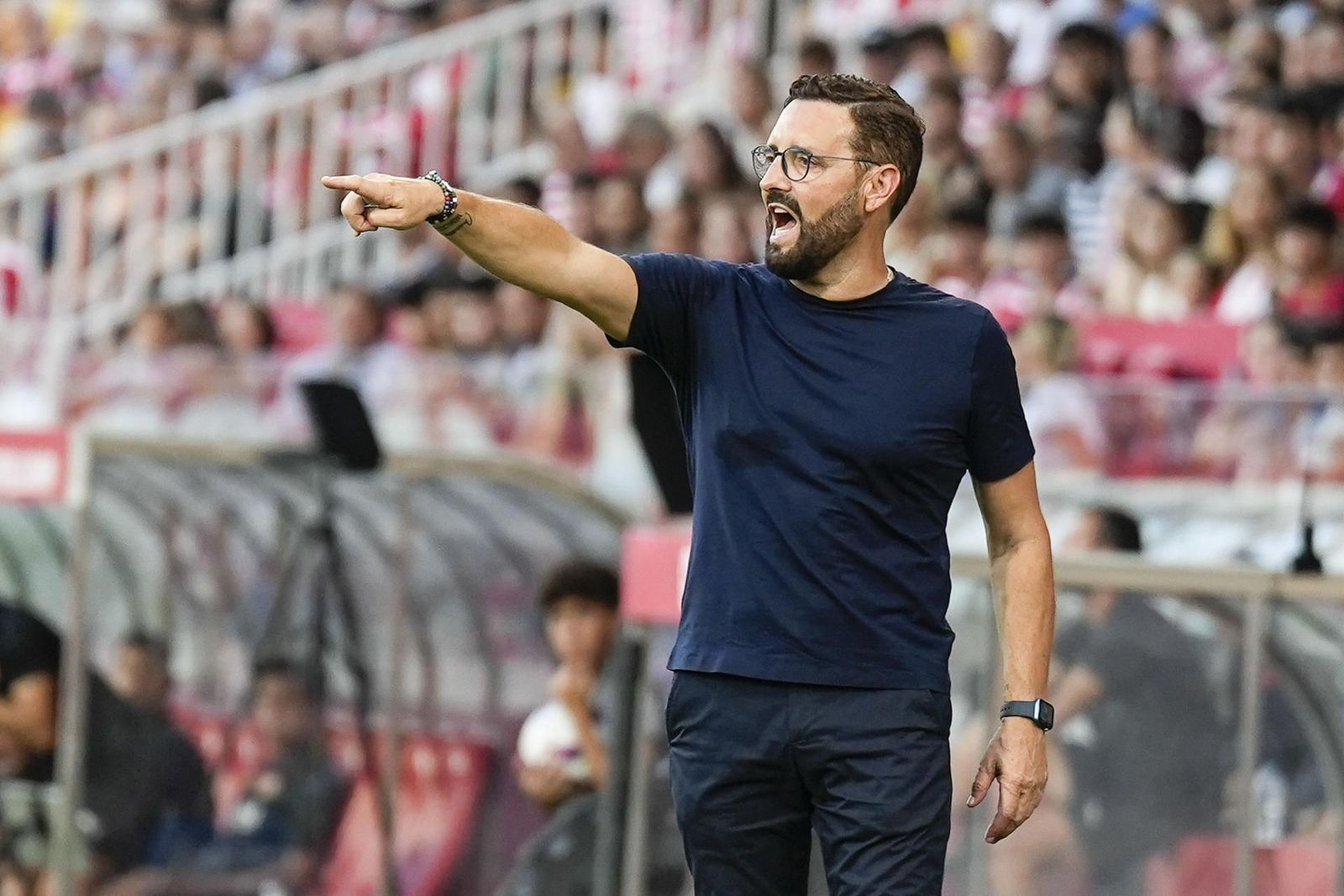 Bordalás lamenta que al Getafe le sacan "tarjetas por todo"