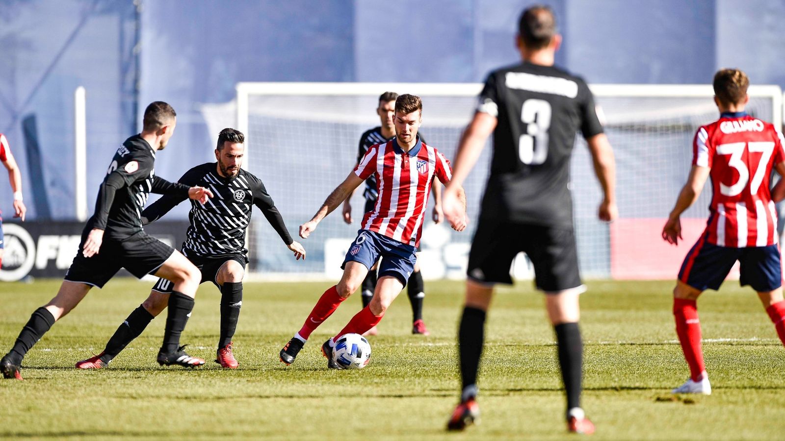 Atlético de Madrid B -DUX Internacional