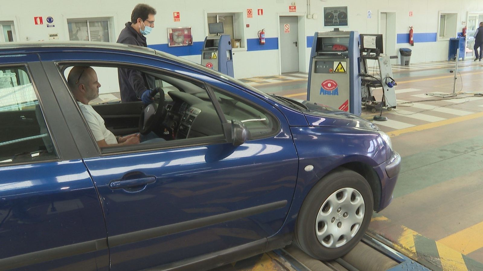 Cada vez hay más vehículos con la ITV caducada: 4 de cada 10 coches en España